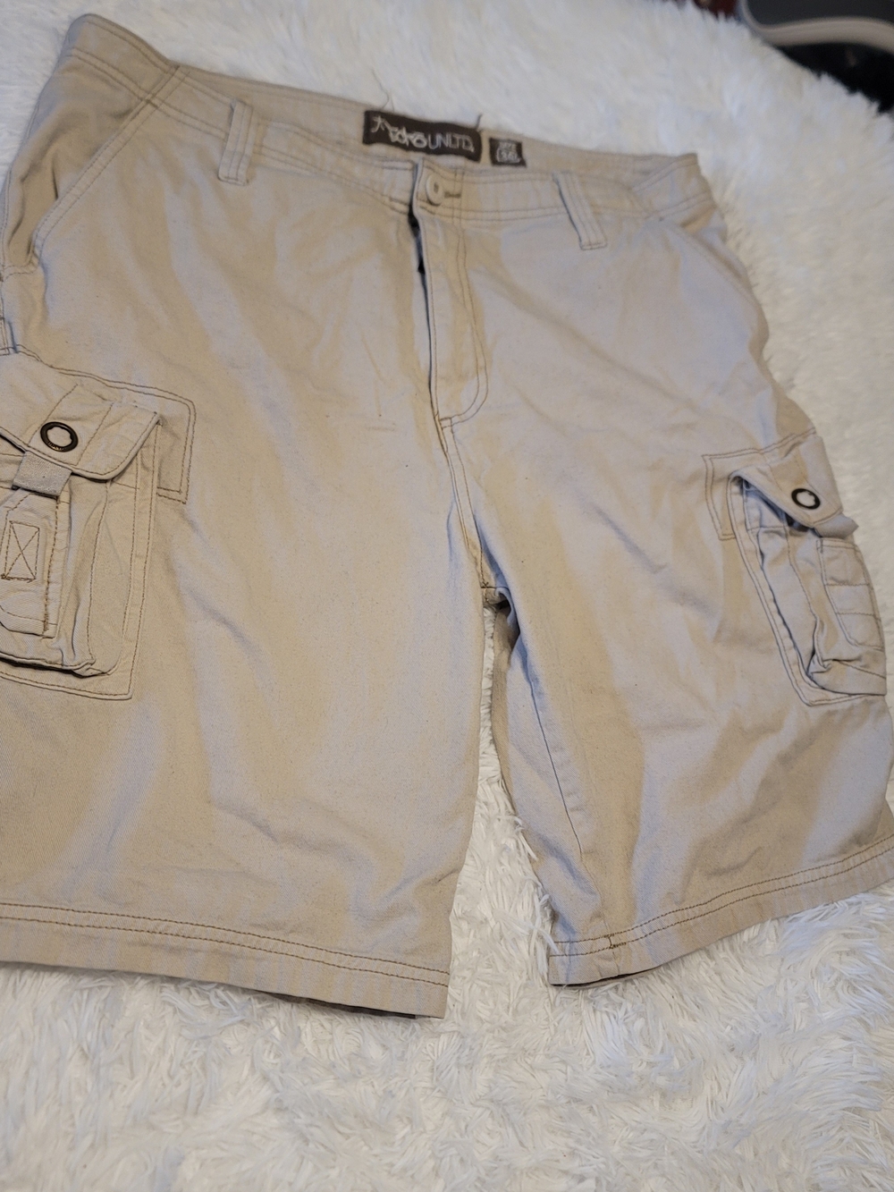 🔥3 For $25 Men's Ecko Unltd Khaki Cargo Shorts Size 38